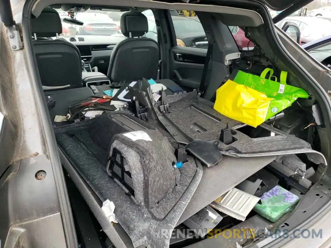 9 Photograph of a damaged car WP1AA2AY2KDA04336 PORSCHE CAYENNE 2019