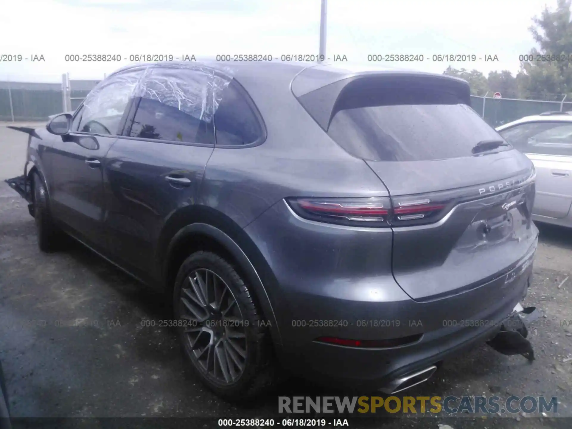 3 Photograph of a damaged car WP1AA2AY2KDA06426 PORSCHE CAYENNE 2019