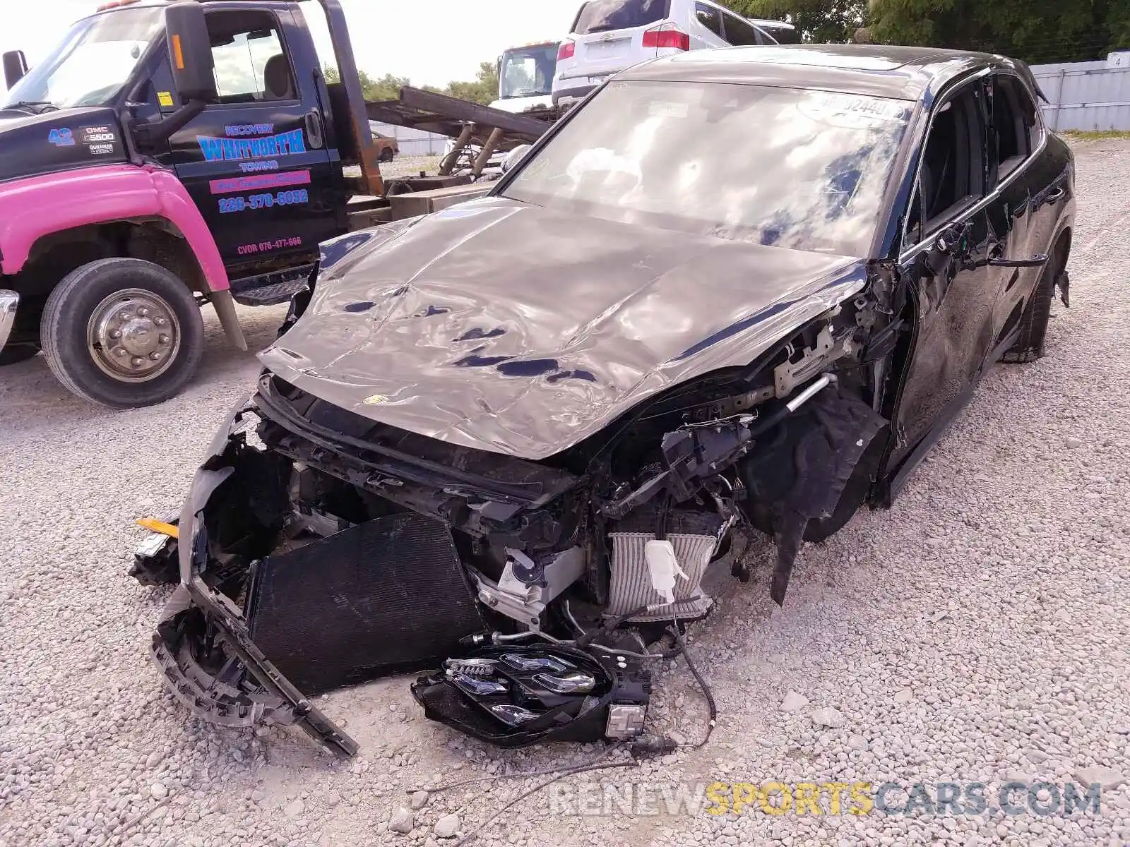 2 Photograph of a damaged car WP1AA2AY2KDA18141 PORSCHE CAYENNE 2019