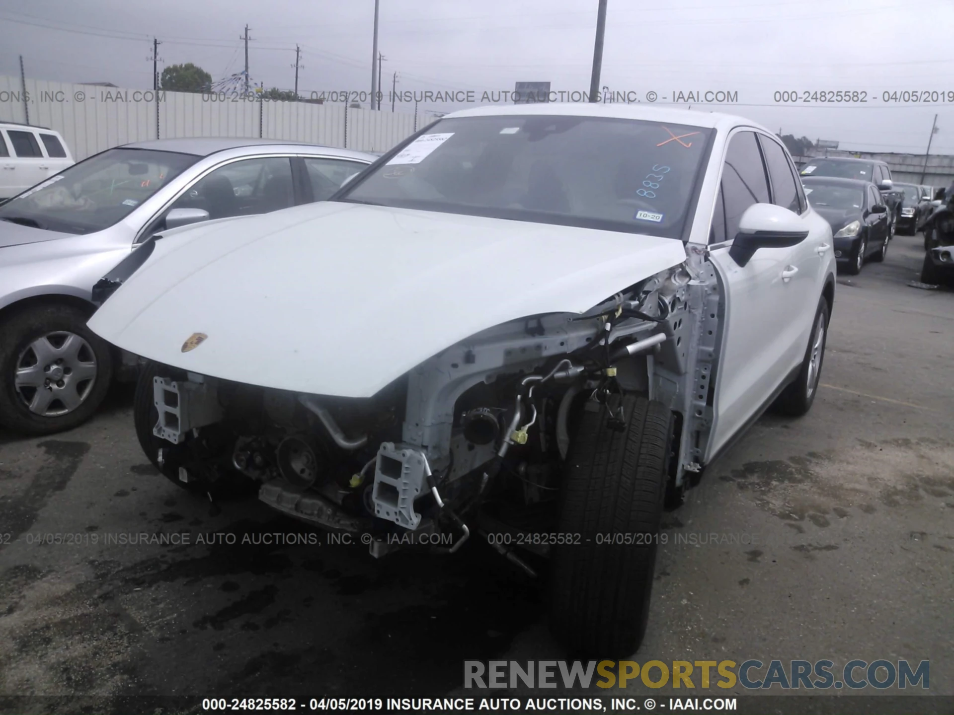 2 Photograph of a damaged car WP1AA2AY3KDA01896 PORSCHE CAYENNE 2019