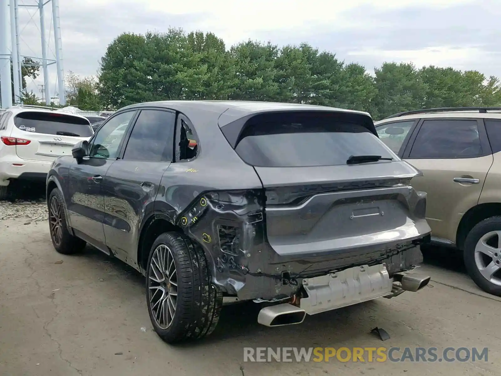 3 Photograph of a damaged car WP1AA2AY3KDA04068 PORSCHE CAYENNE 2019