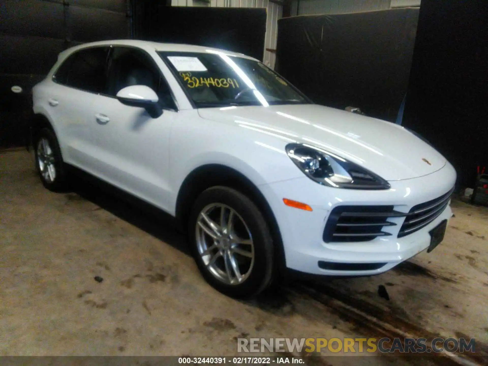 1 Photograph of a damaged car WP1AA2AY3KDA07147 PORSCHE CAYENNE 2019