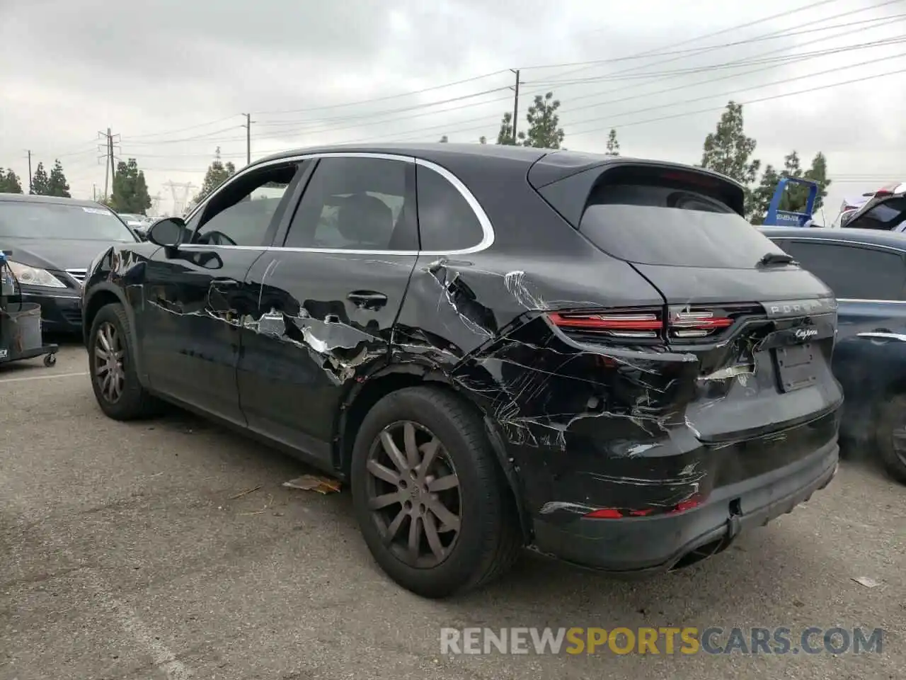 2 Photograph of a damaged car WP1AA2AY4KDA03608 PORSCHE CAYENNE 2019
