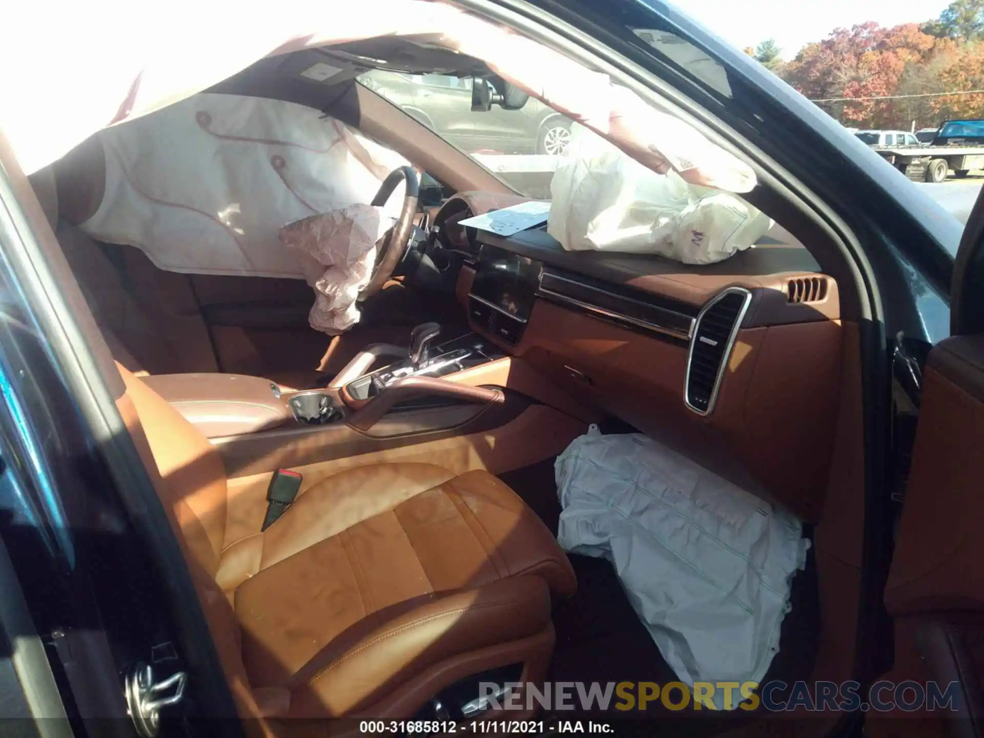 5 Photograph of a damaged car WP1AA2AY4KDA11790 PORSCHE CAYENNE 2019