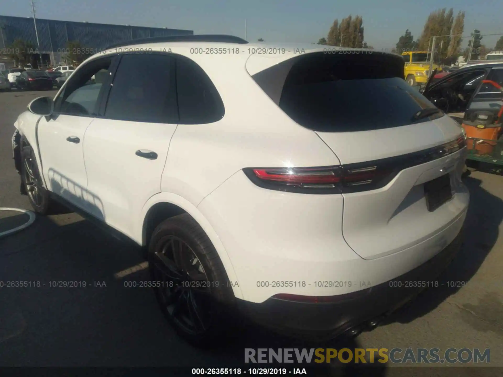 3 Фотография поврежденного автомобиля WP1AA2AY4KDA13703 PORSCHE CAYENNE 2019