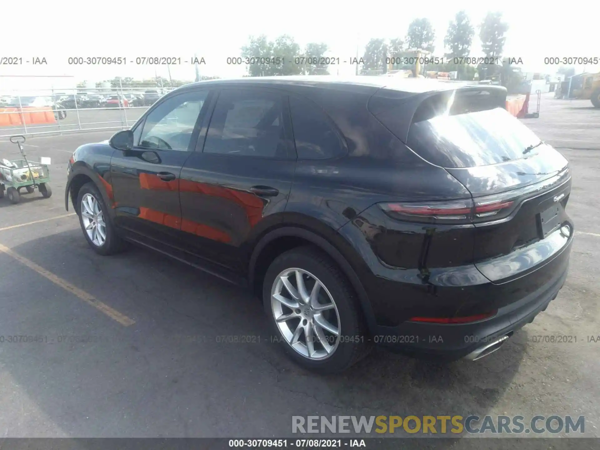 3 Фотография поврежденного автомобиля WP1AA2AY5KDA09157 PORSCHE CAYENNE 2019