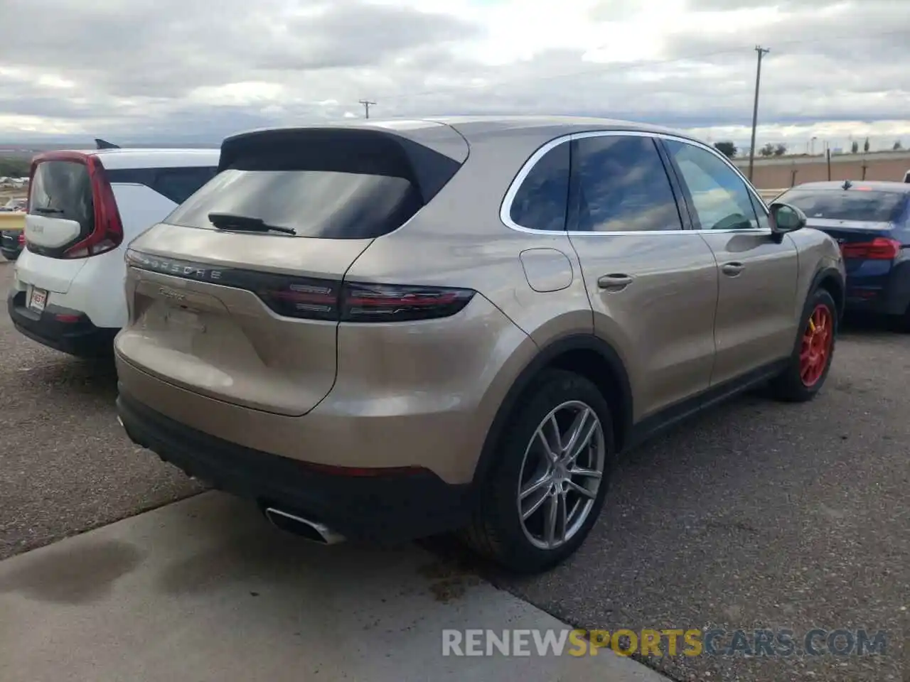 4 Photograph of a damaged car WP1AA2AY5KDA09532 PORSCHE CAYENNE 2019