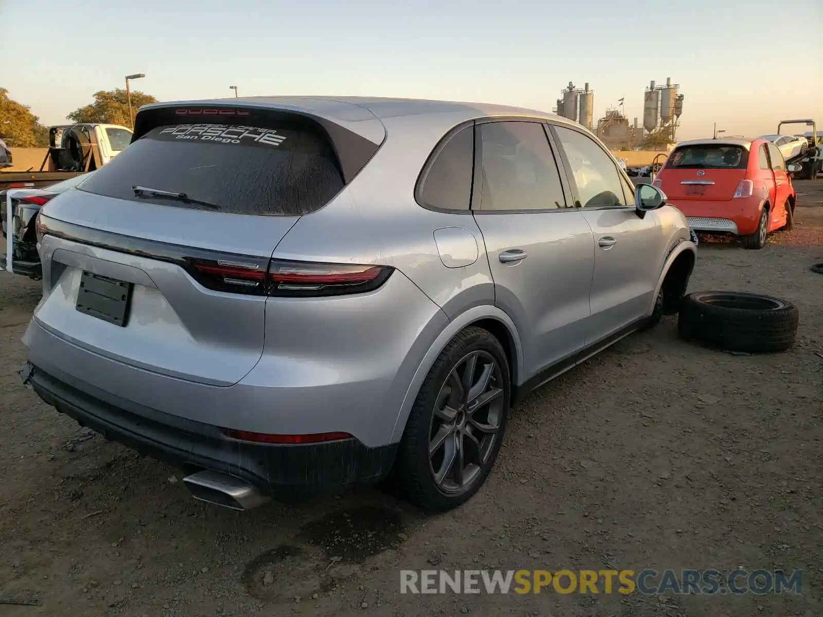 4 Photograph of a damaged car WP1AA2AY5KDA12317 PORSCHE CAYENNE 2019