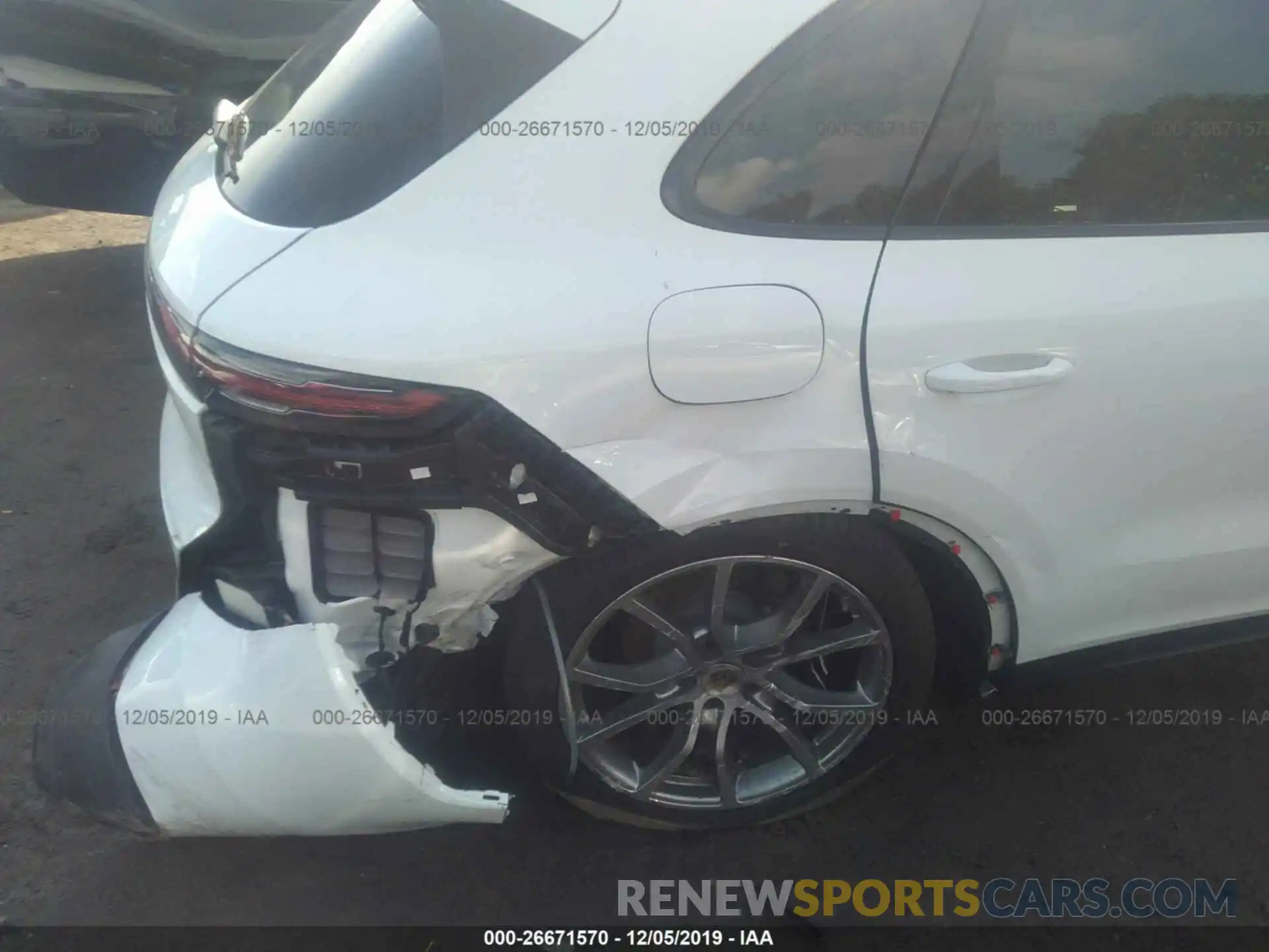 6 Photograph of a damaged car WP1AA2AY5KDA12866 PORSCHE CAYENNE 2019