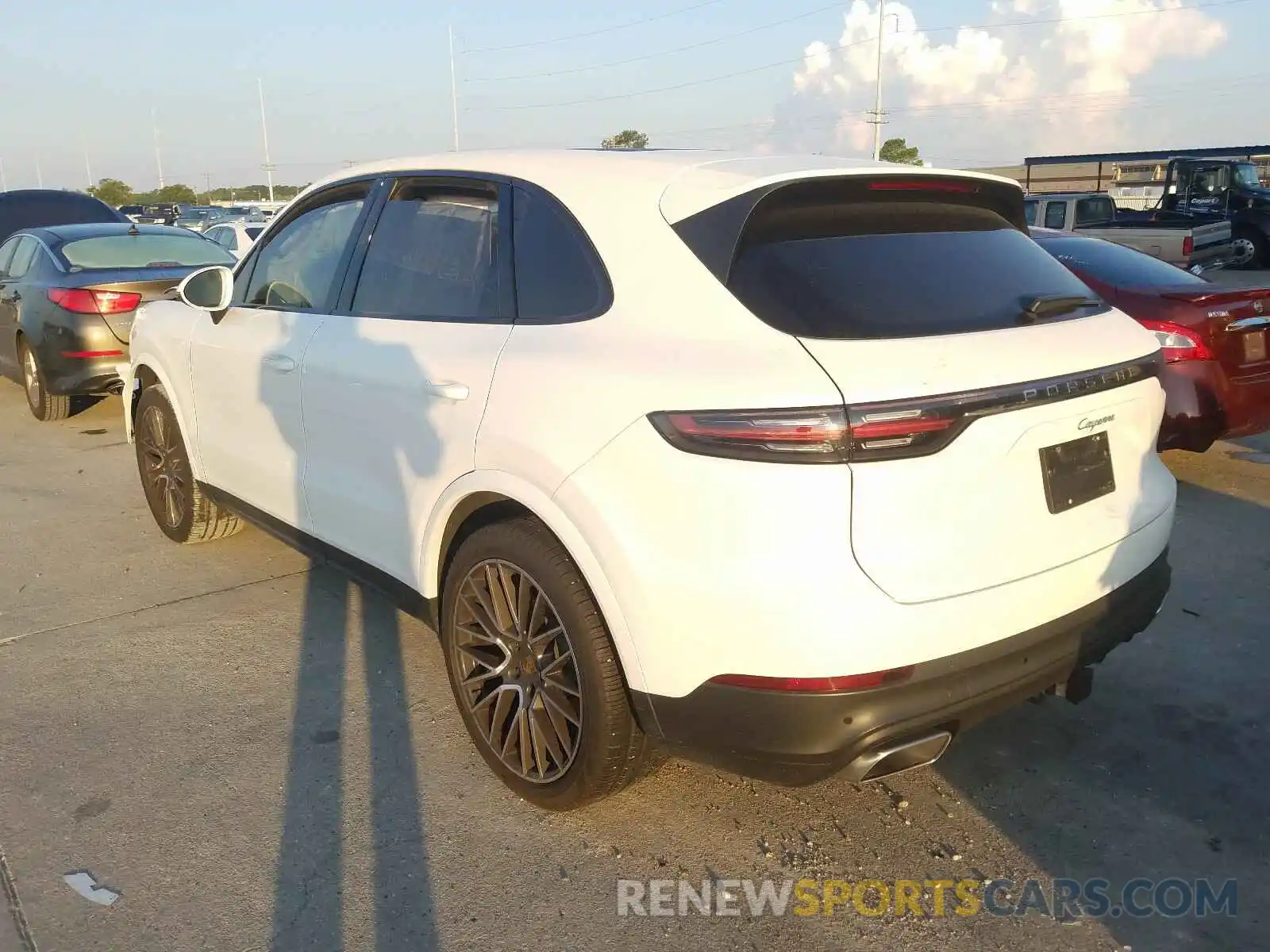 3 Photograph of a damaged car WP1AA2AY5KDA14035 PORSCHE CAYENNE 2019