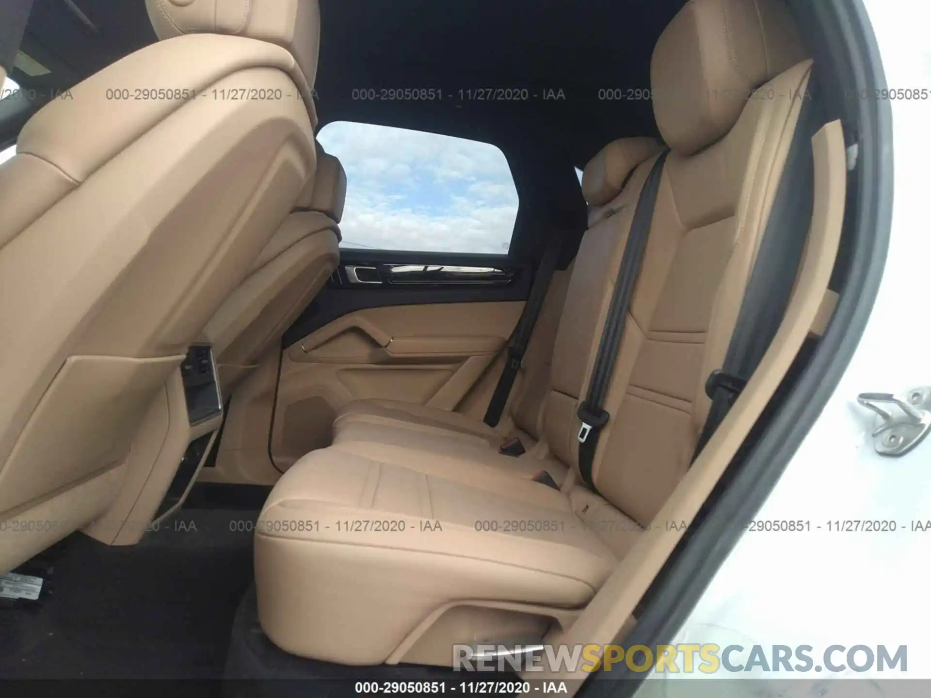 8 Photograph of a damaged car WP1AA2AY5KDA17887 PORSCHE CAYENNE 2019