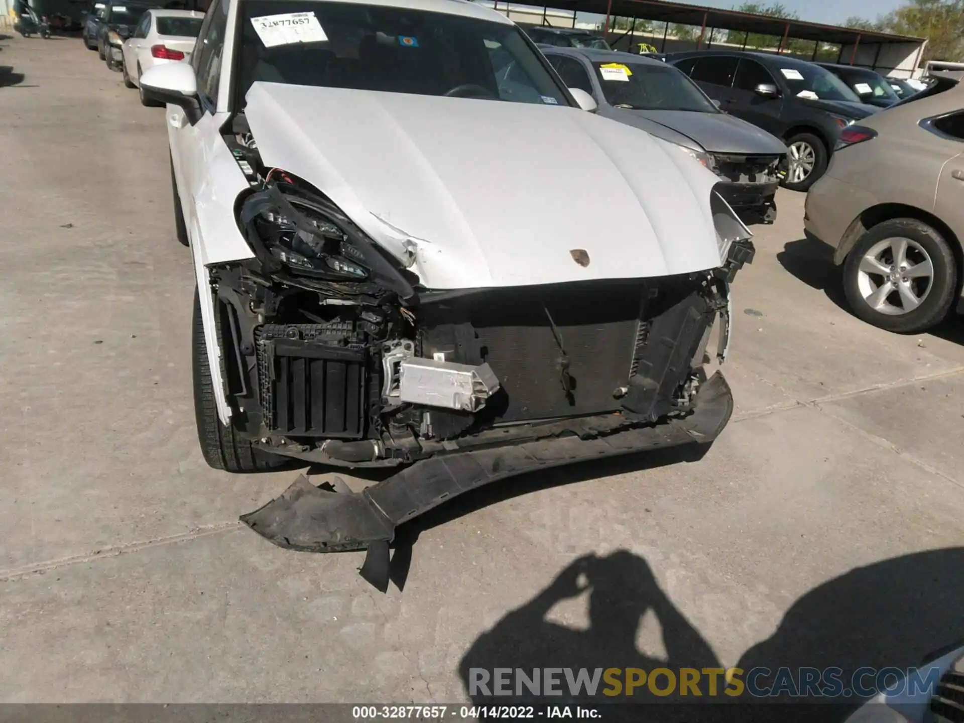 6 Photograph of a damaged car WP1AA2AY6KDA07403 PORSCHE CAYENNE 2019