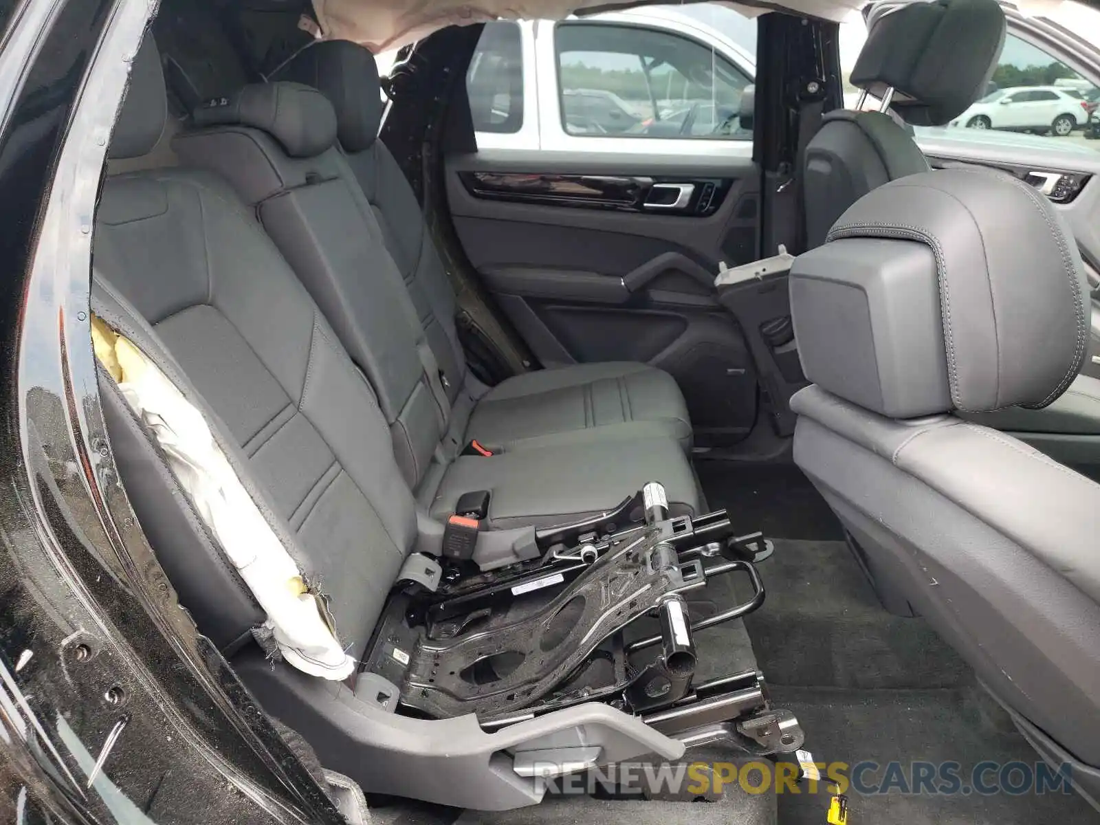 6 Photograph of a damaged car WP1AA2AY6KDA17607 PORSCHE CAYENNE 2019