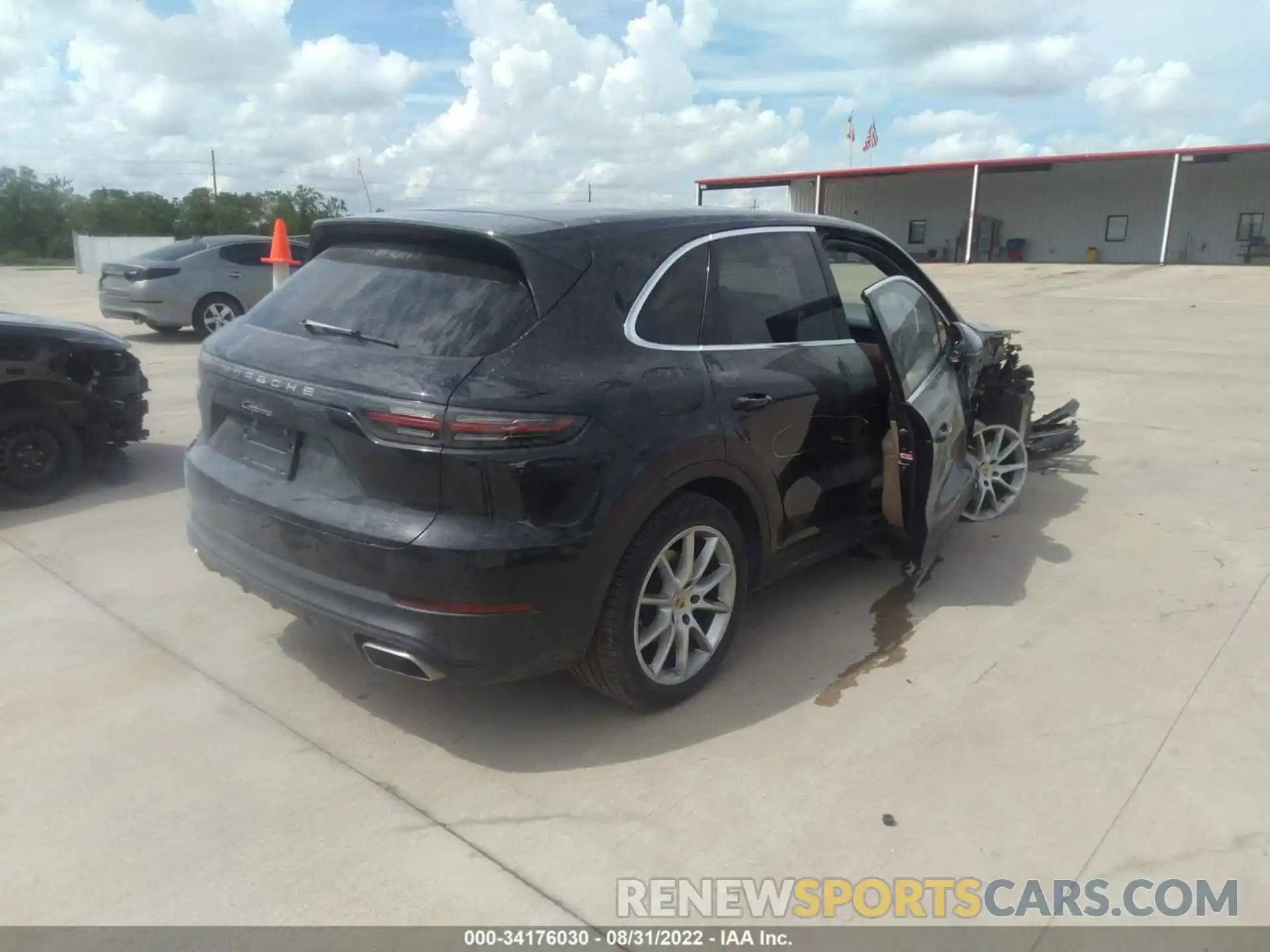 4 Photograph of a damaged car WP1AA2AY6KDA18112 PORSCHE CAYENNE 2019