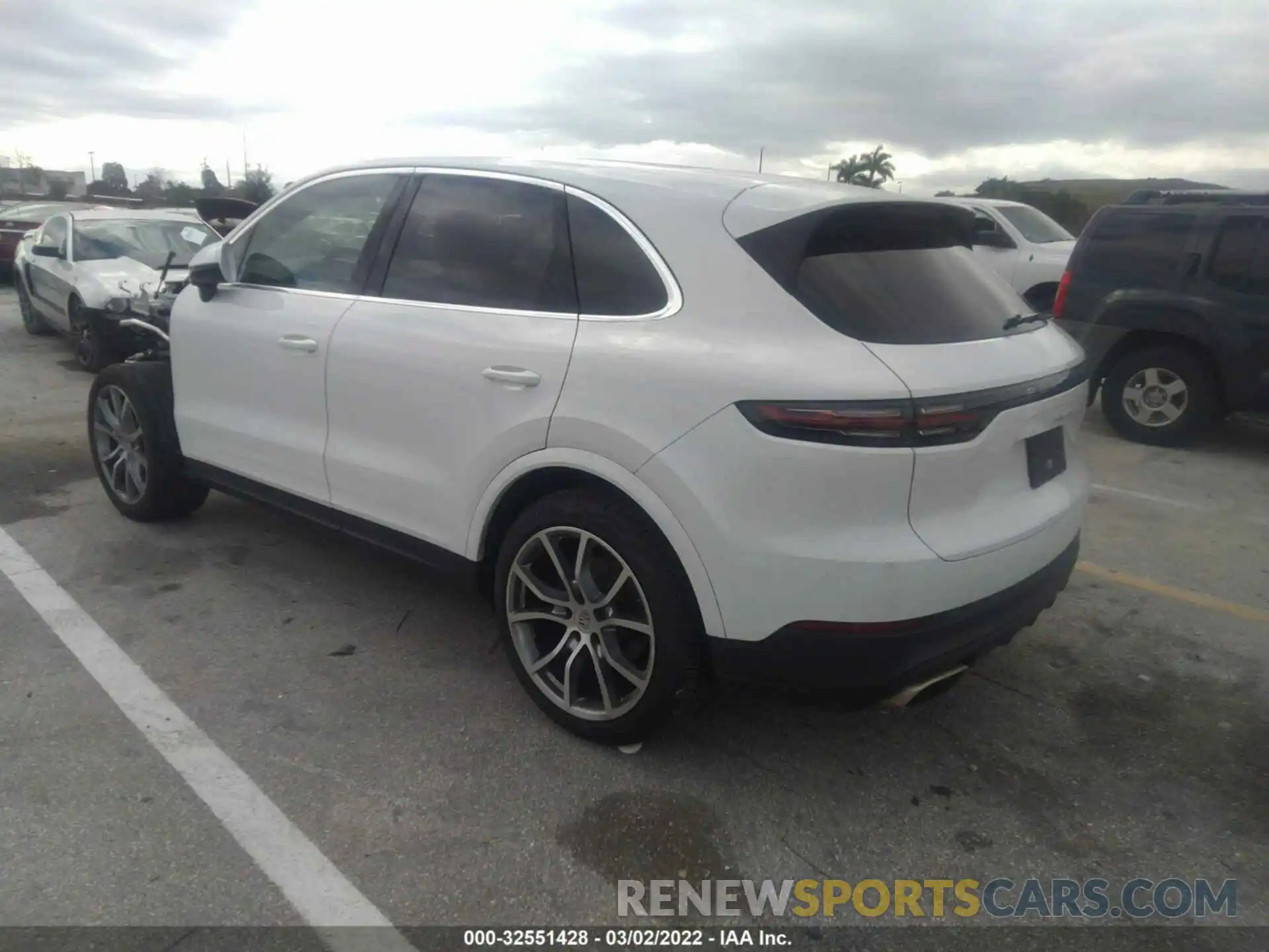 3 Photograph of a damaged car WP1AA2AY8KDA11758 PORSCHE CAYENNE 2019