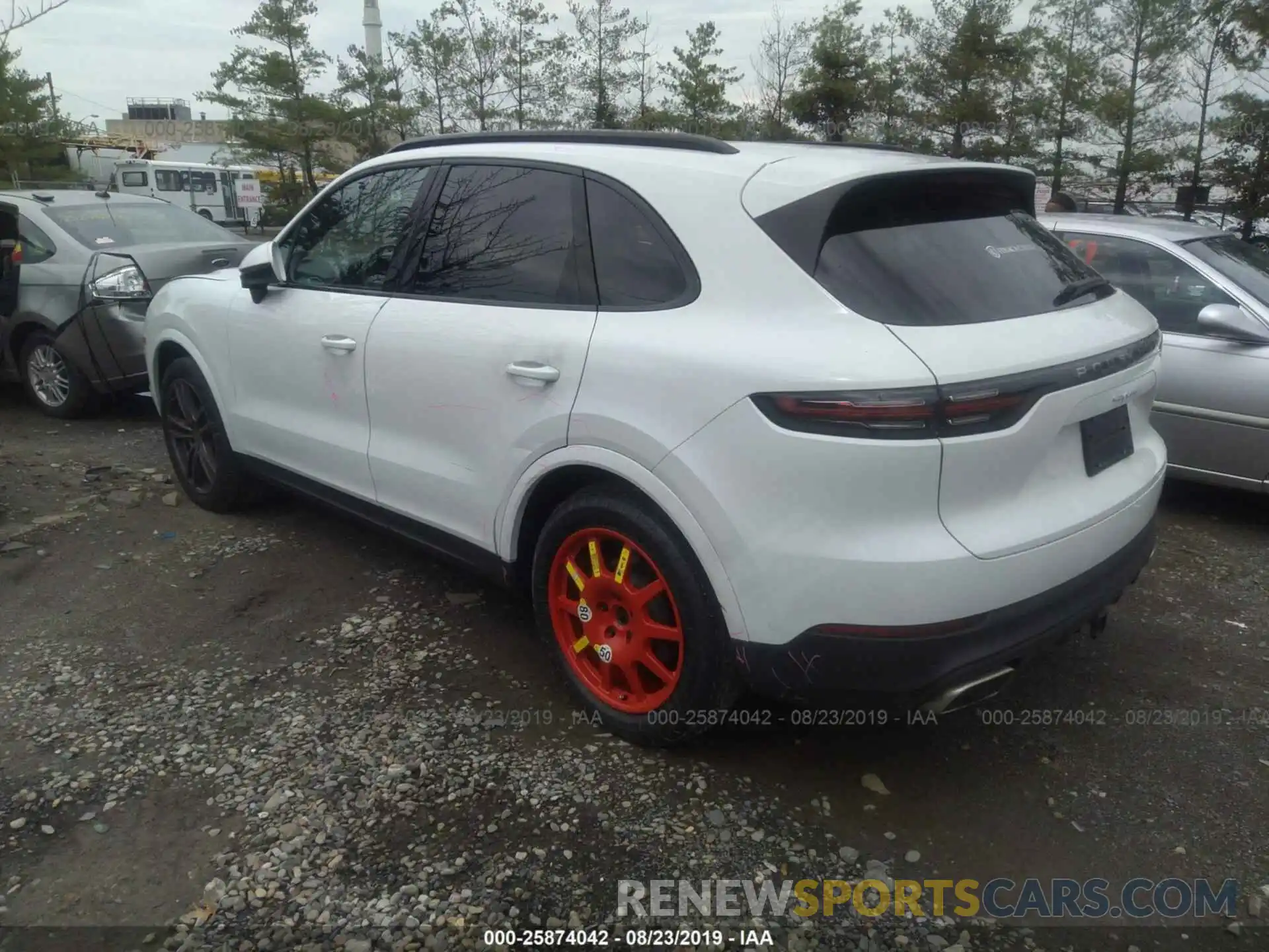 3 Фотография поврежденного автомобиля WP1AA2AY8KDA14675 PORSCHE CAYENNE 2019