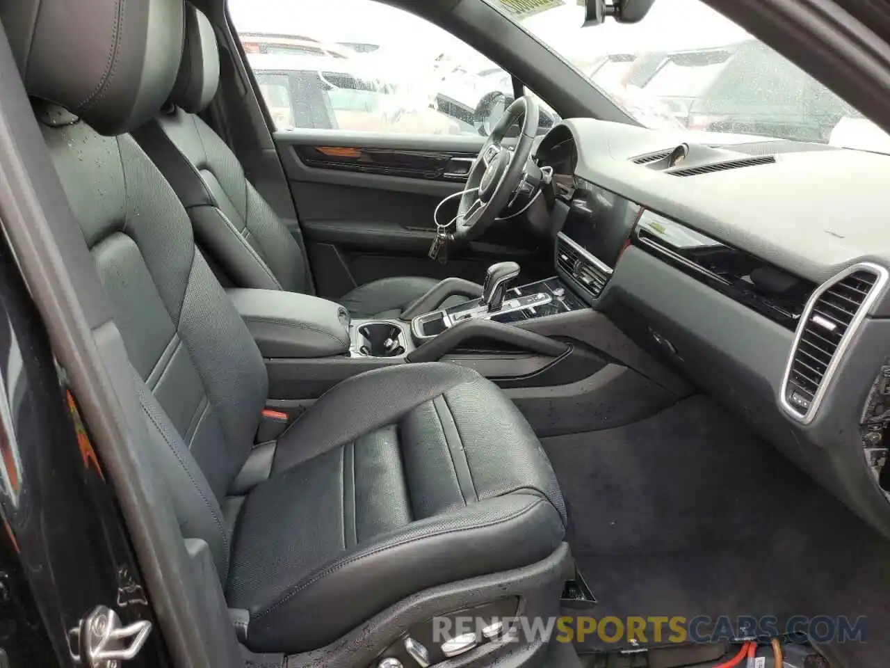 5 Photograph of a damaged car WP1AA2AYXKDA01667 PORSCHE CAYENNE 2019