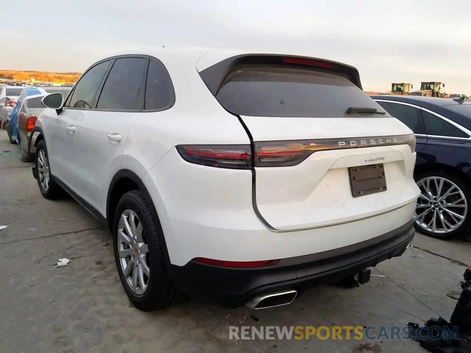 3 Фотография поврежденного автомобиля WP1AA2AYXKDA13382 PORSCHE CAYENNE 2019