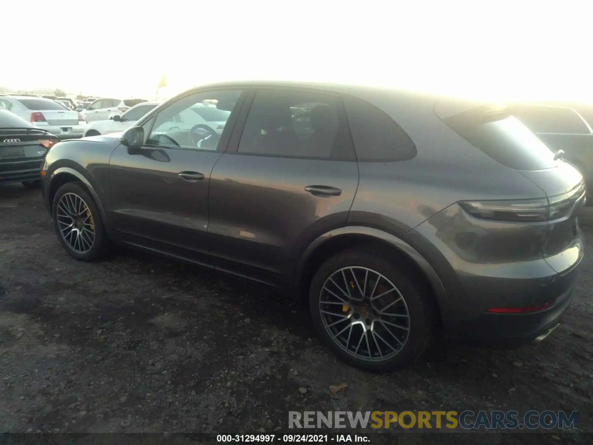 3 Фотография поврежденного автомобиля WP1AB2AY1KDA62340 PORSCHE CAYENNE 2019