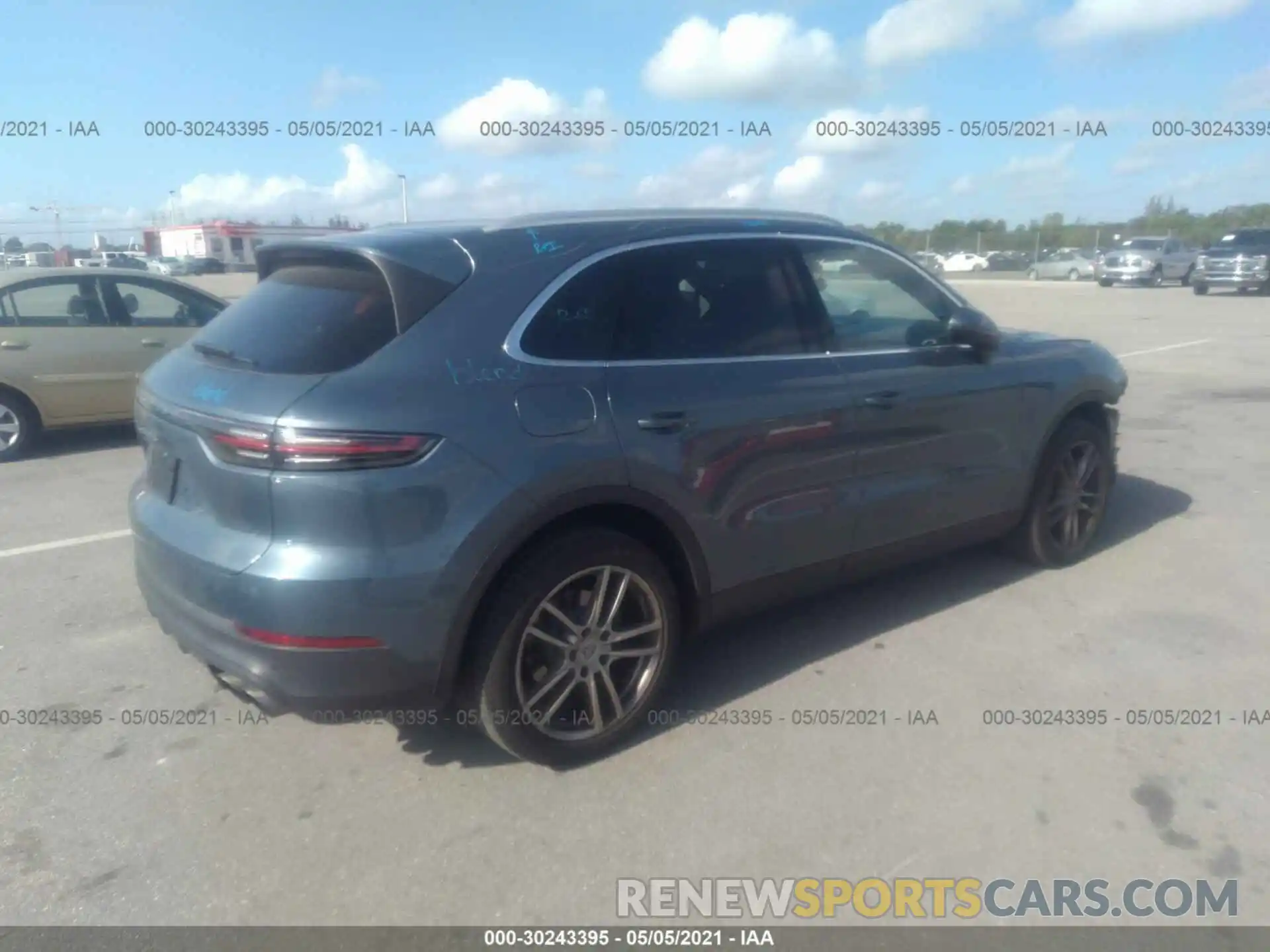 4 Photograph of a damaged car WP1AB2AY8KDA60763 PORSCHE CAYENNE 2019