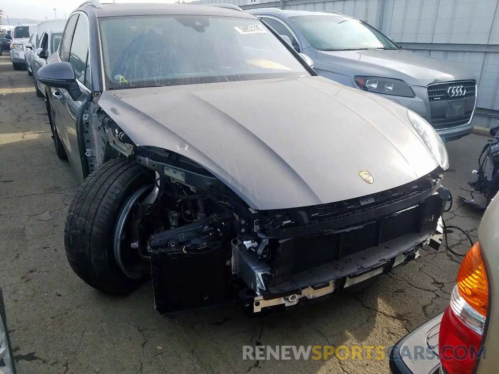 1 Photograph of a damaged car WP1AB2AY9KDA60867 PORSCHE CAYENNE 2019