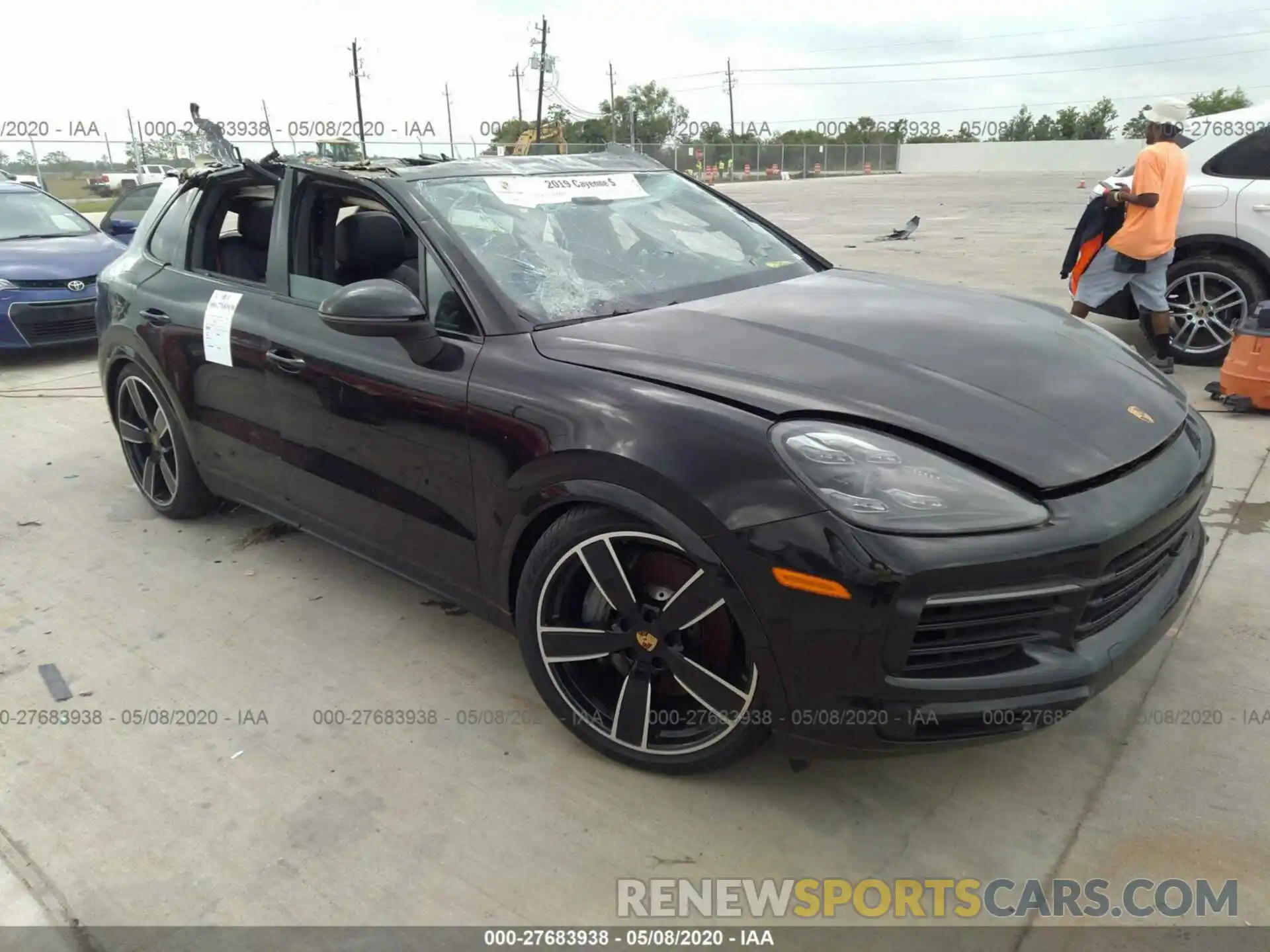 1 Photograph of a damaged car WP1AB2AY9KDA61789 PORSCHE CAYENNE 2019