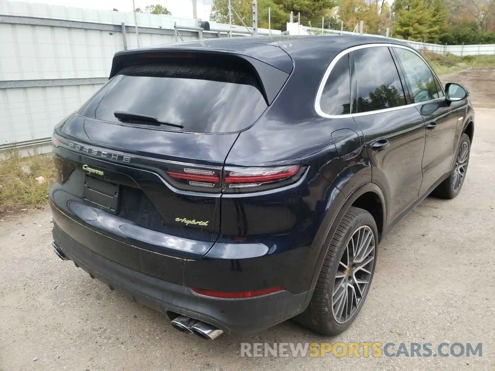 4 Photograph of a damaged car WP1AE2AY2KDA51256 PORSCHE CAYENNE 2019