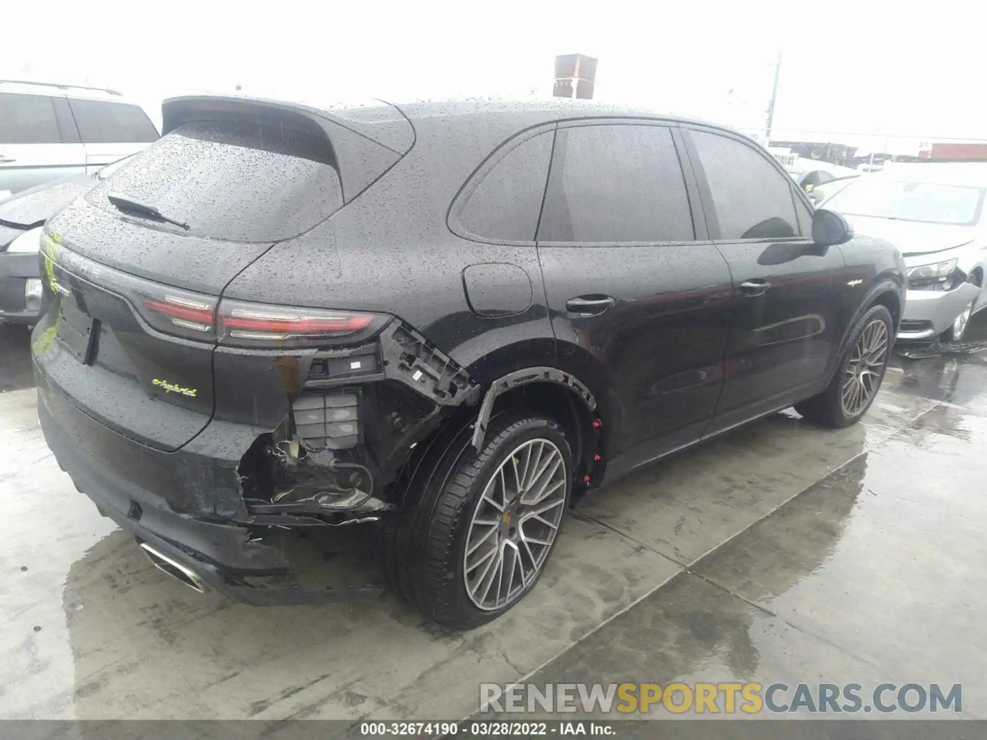 4 Photograph of a damaged car WP1AE2AY3KDA50665 PORSCHE CAYENNE 2019