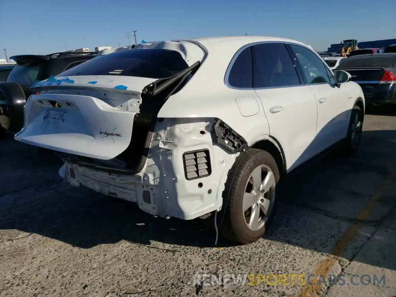 4 Photograph of a damaged car WP1AE2AY3KDA51539 PORSCHE CAYENNE 2019