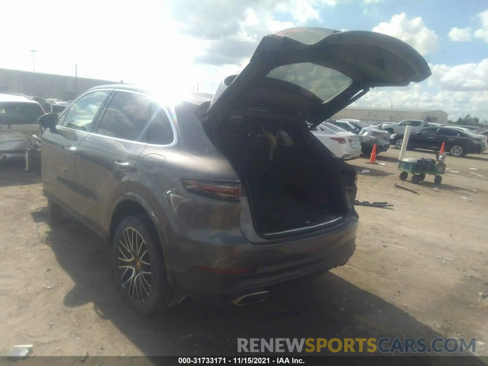 3 Photograph of a damaged car WP1AE2AY4KDA51730 PORSCHE CAYENNE 2019