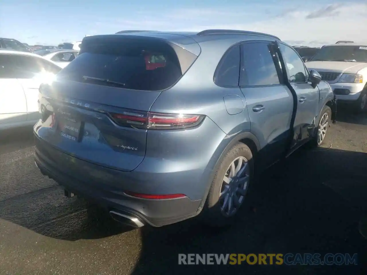 4 Photograph of a damaged car WP1AE2AY6KDA50529 PORSCHE CAYENNE 2019