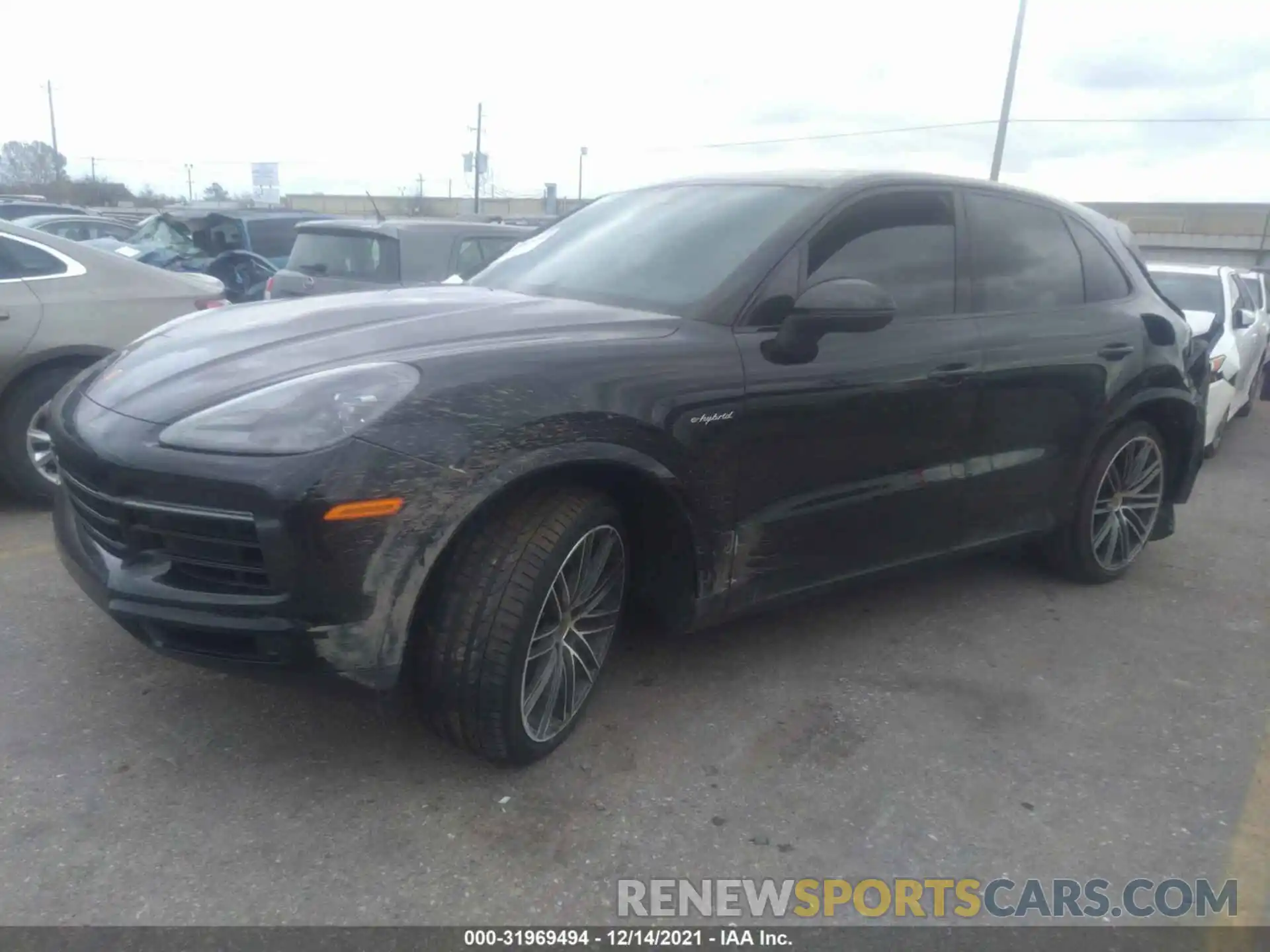 2 Photograph of a damaged car WP1AE2AY8KDA50421 PORSCHE CAYENNE 2019