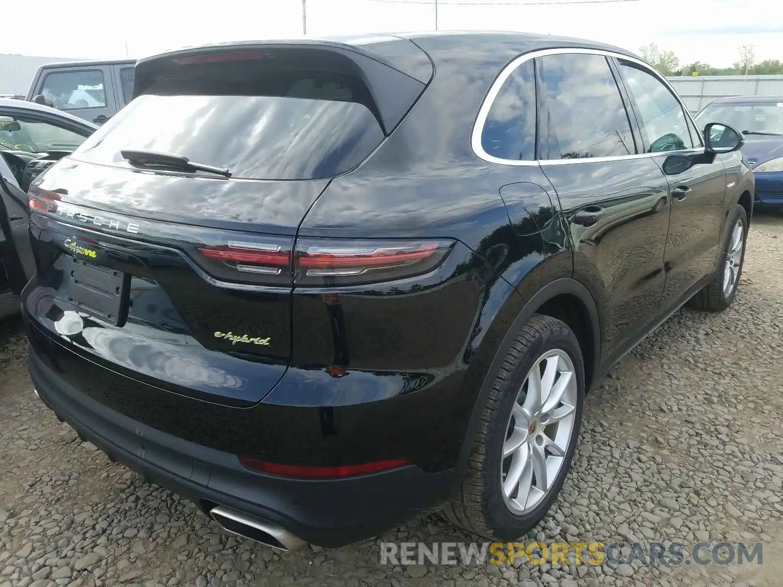 4 Photograph of a damaged car WP1AE2AY9KDA50900 PORSCHE CAYENNE 2019