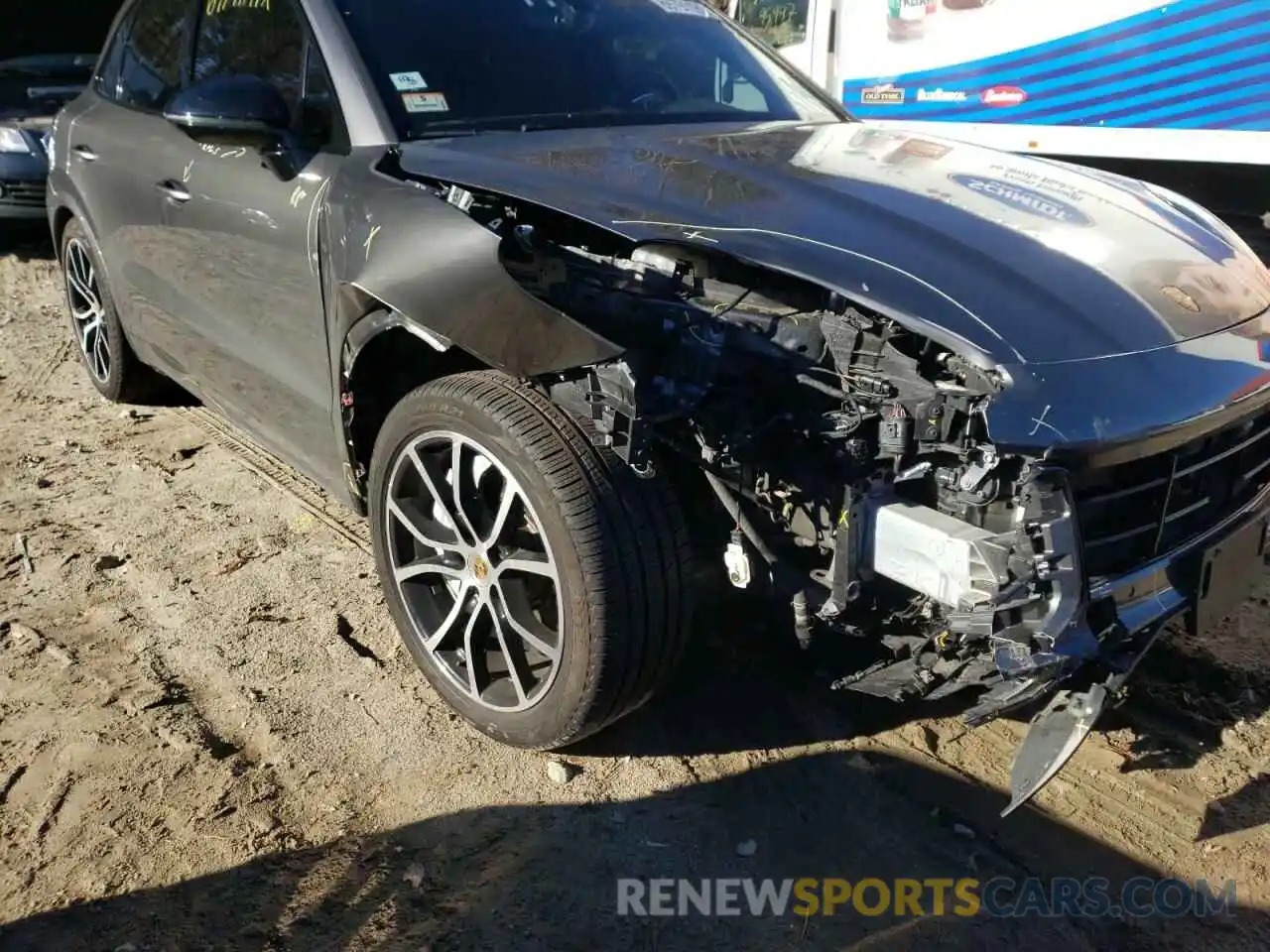 9 Photograph of a damaged car WP1AF2AY5KDA81106 PORSCHE CAYENNE 2019