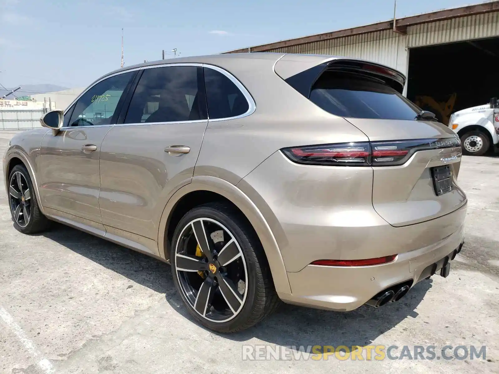 3 Фотография поврежденного автомобиля WP1AF2AYXKDA81246 PORSCHE CAYENNE 2019