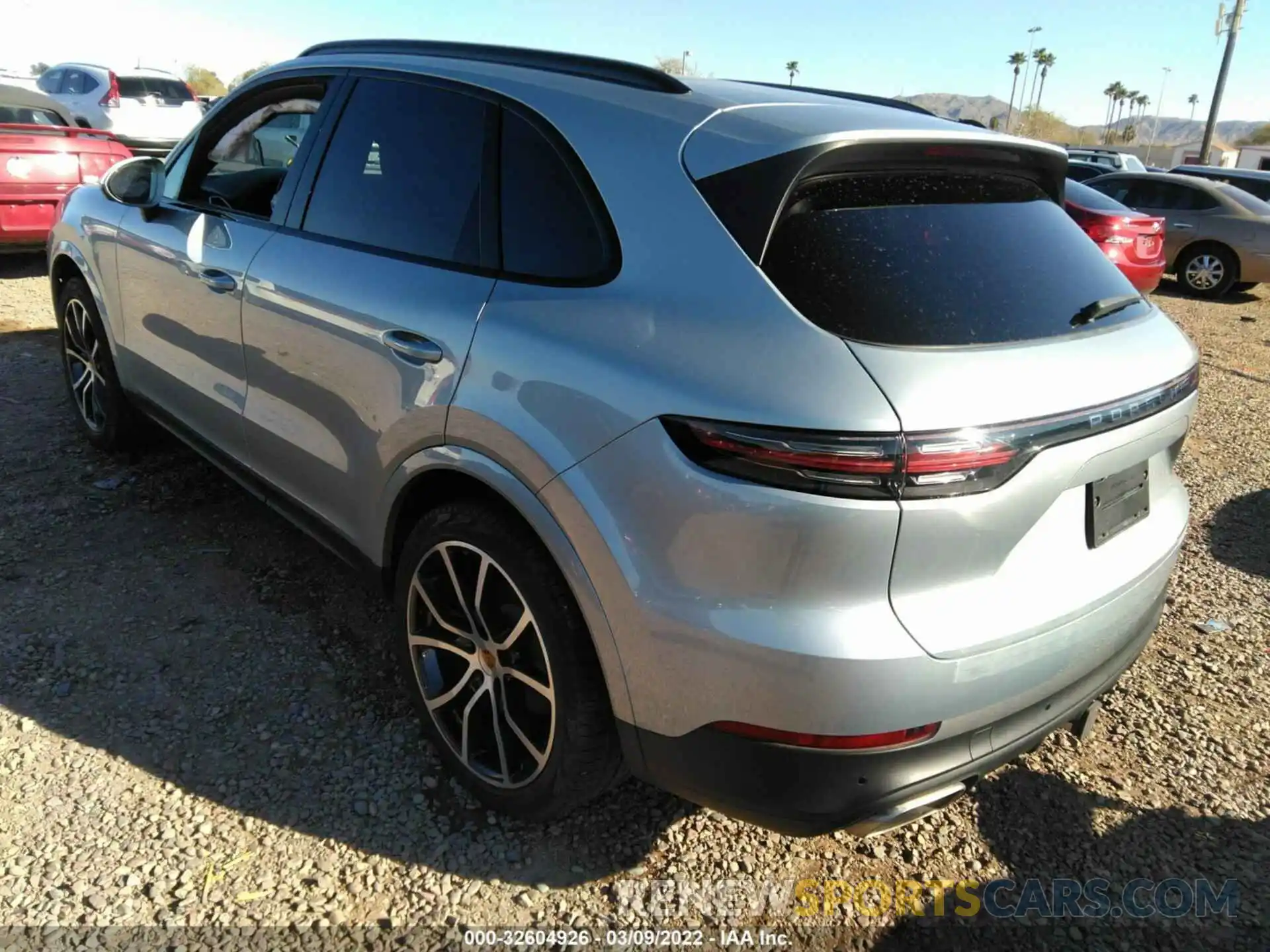 3 Фотография поврежденного автомобиля WP1AA2AY0LDA01243 PORSCHE CAYENNE 2020