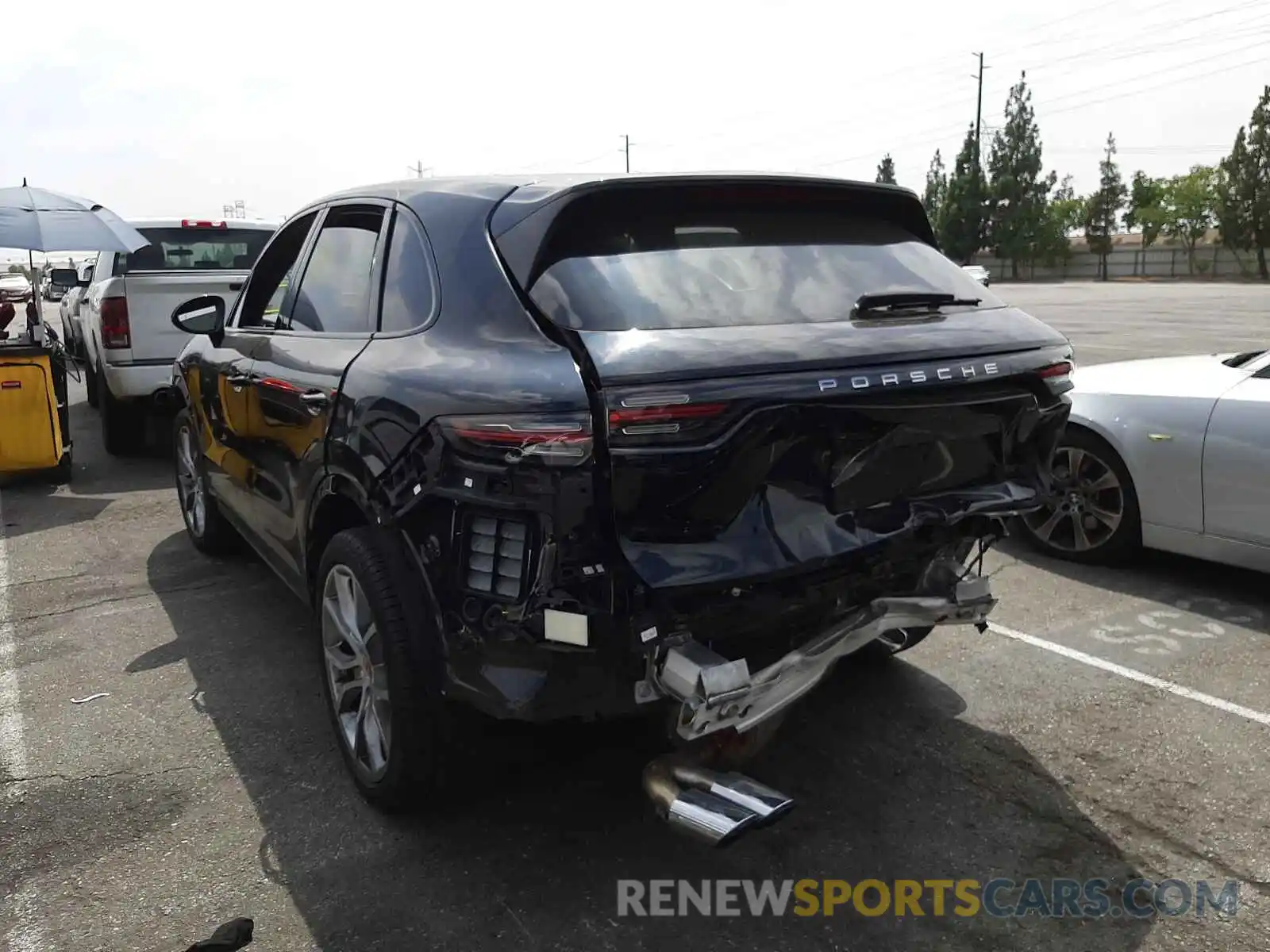 3 Photograph of a damaged car WP1AA2AY0LDA07060 PORSCHE CAYENNE 2020