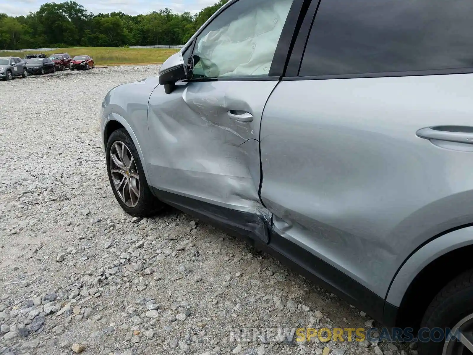 10 Photograph of a damaged car WP1AA2AY3LDA04010 PORSCHE CAYENNE 2020