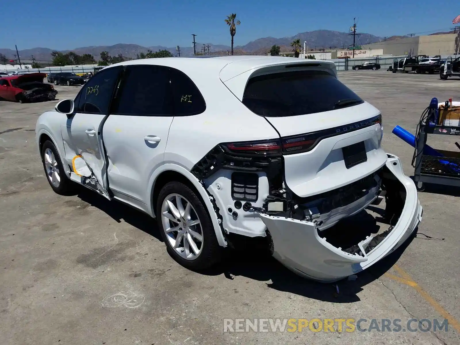 3 Photograph of a damaged car WP1AA2AY3LDA07120 PORSCHE CAYENNE 2020