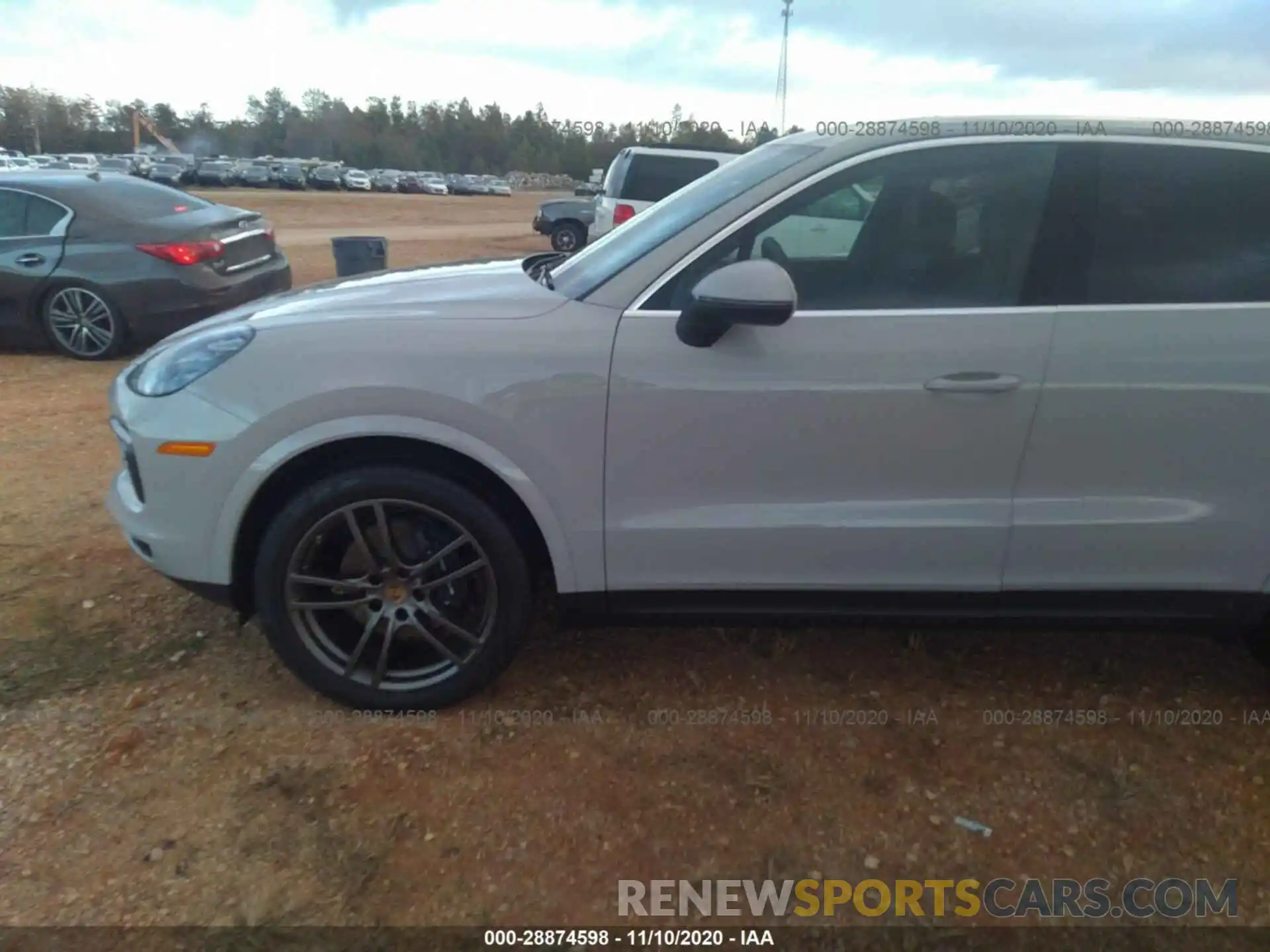 6 Photograph of a damaged car WP1AA2AY3LDA10633 PORSCHE CAYENNE 2020