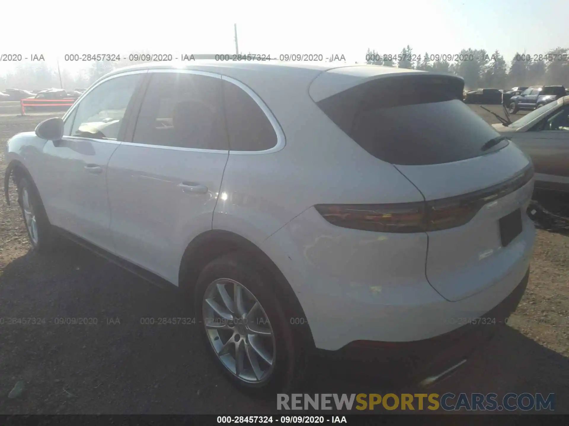 3 Фотография поврежденного автомобиля WP1AA2AY6LDA02574 PORSCHE CAYENNE 2020