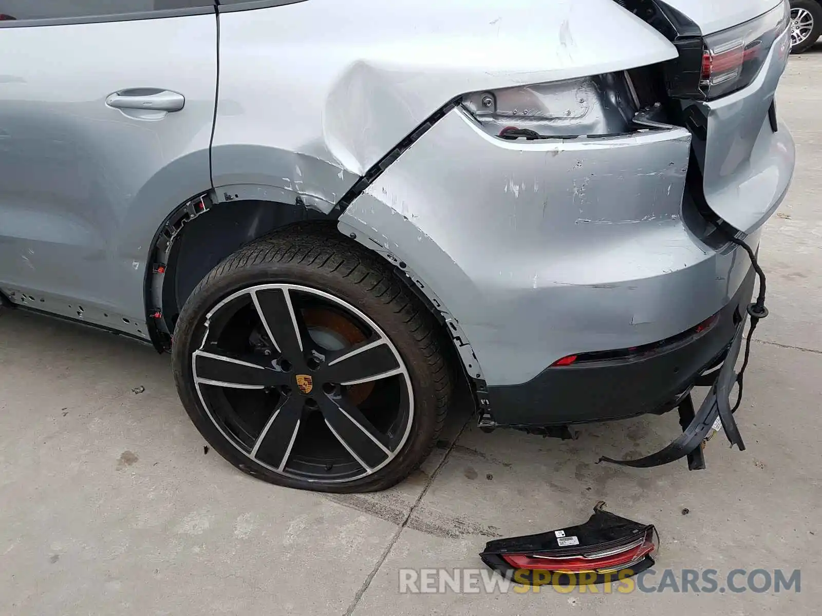 9 Photograph of a damaged car WP1AA2AY7LDA04060 PORSCHE CAYENNE 2020