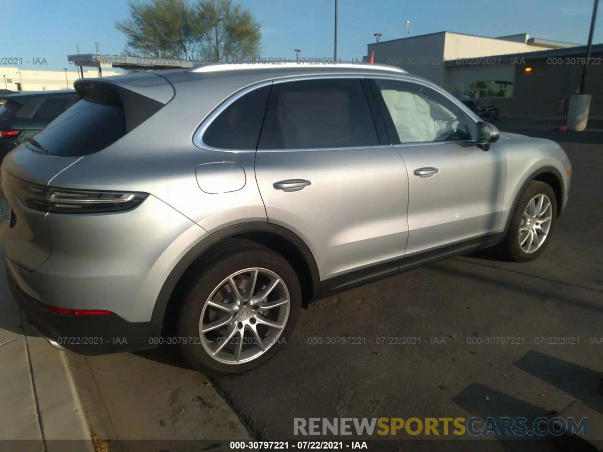 4 Фотография поврежденного автомобиля WP1AA2AY8LDA07615 PORSCHE CAYENNE 2020