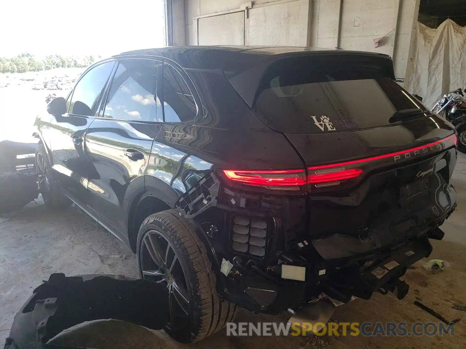 3 Photograph of a damaged car WP1AA2AY9LDA09163 PORSCHE CAYENNE 2020