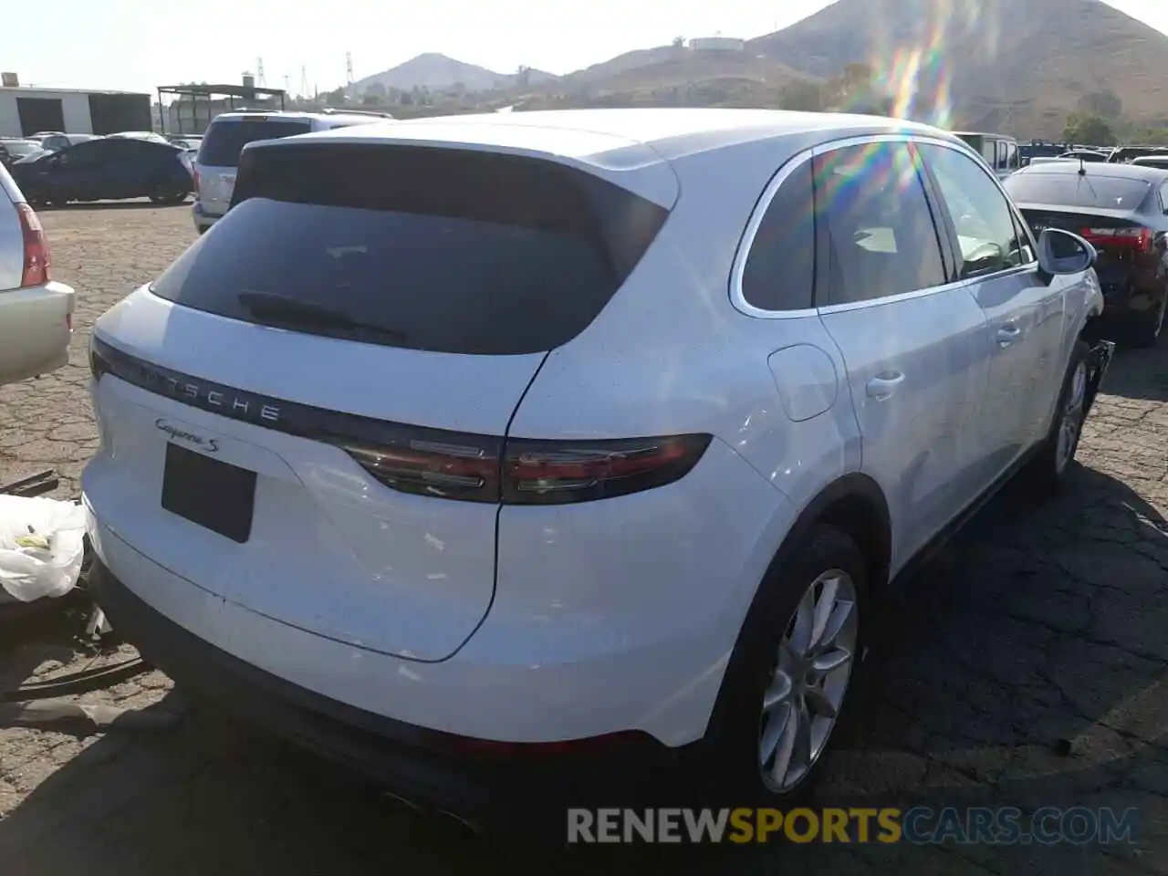 4 Photograph of a damaged car WP1AB2AY4LDA27678 PORSCHE CAYENNE 2020