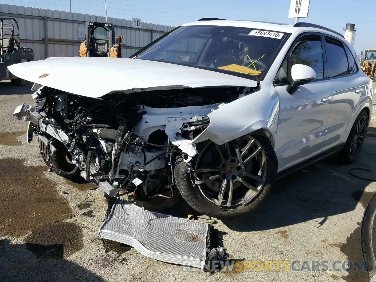 2 Photograph of a damaged car WP1AB2AY7LDA28937 PORSCHE CAYENNE 2020