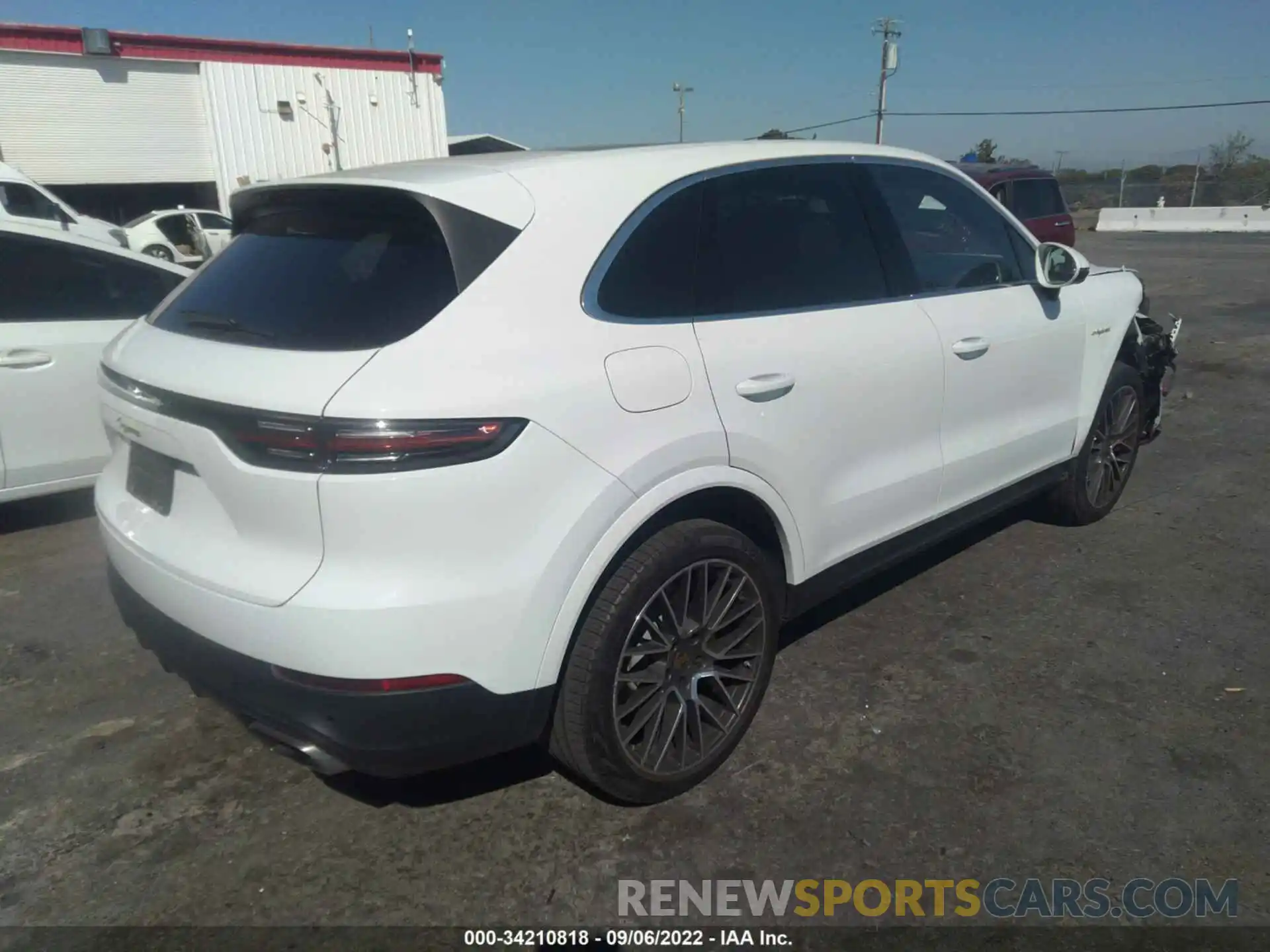 4 Photograph of a damaged car WP1AE2AY5LDA23064 PORSCHE CAYENNE 2020