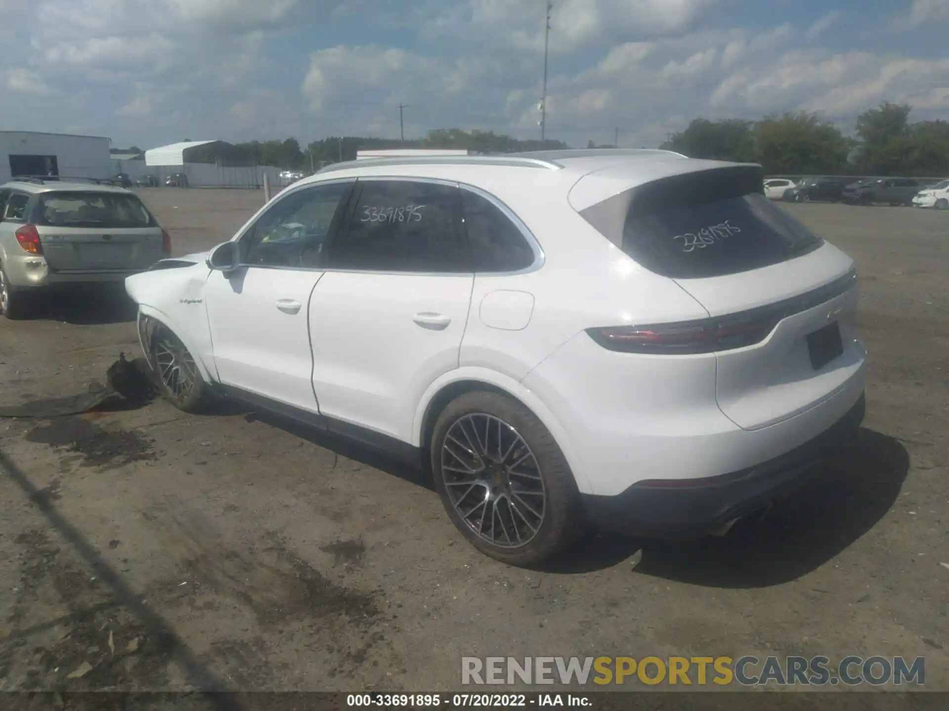 3 Фотография поврежденного автомобиля WP1AE2AY6LDA23056 PORSCHE CAYENNE 2020