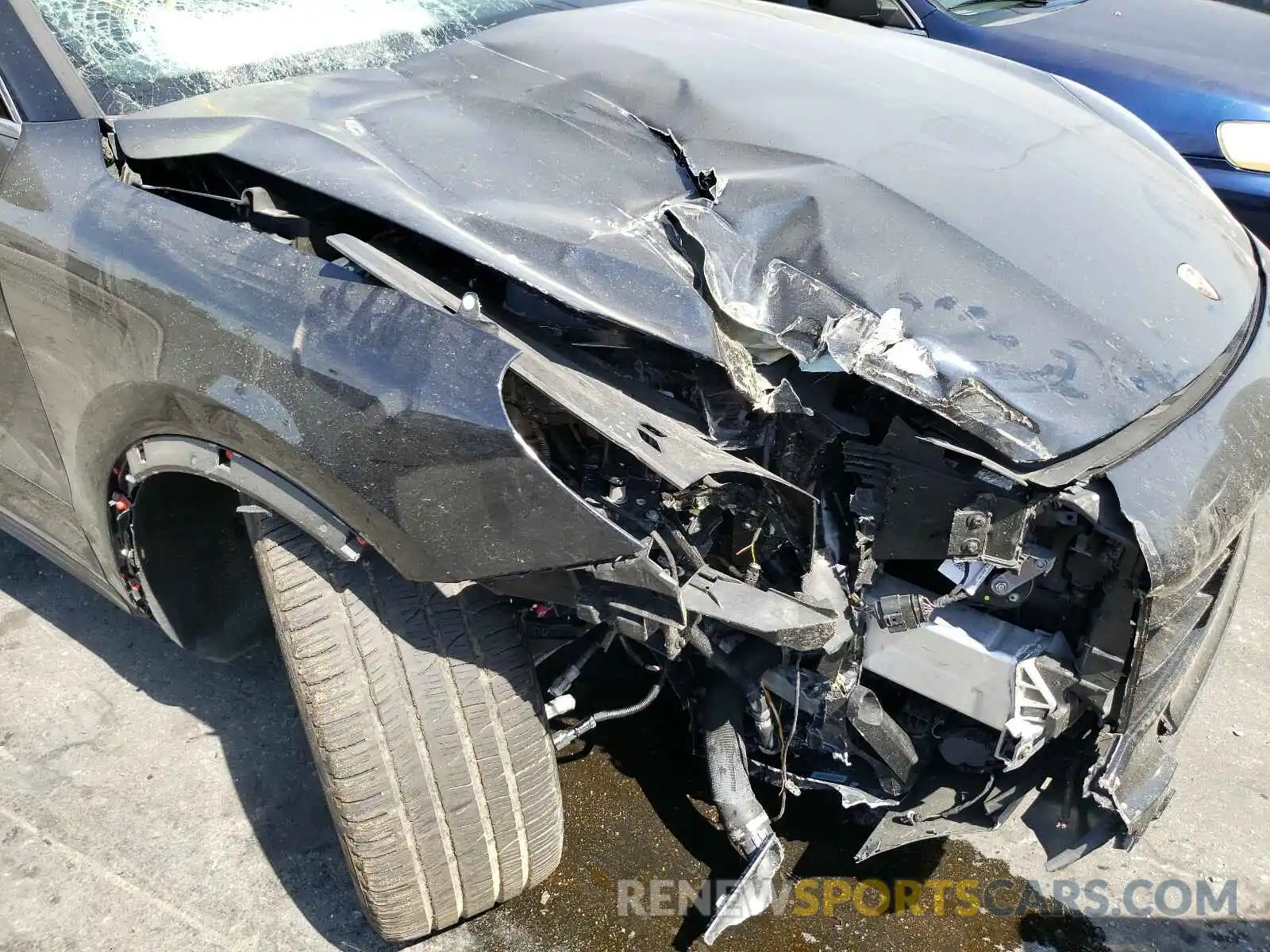 9 Photograph of a damaged car WP1AF2AY1LDA39100 PORSCHE CAYENNE 2020