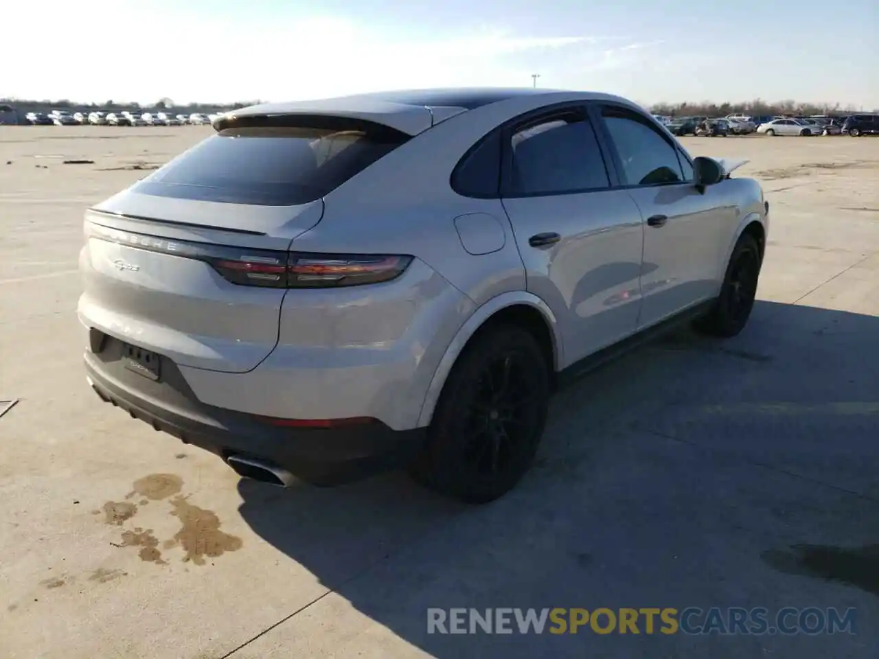 4 Photograph of a damaged car WP1BA2AY9LDA47027 PORSCHE CAYENNE 2020